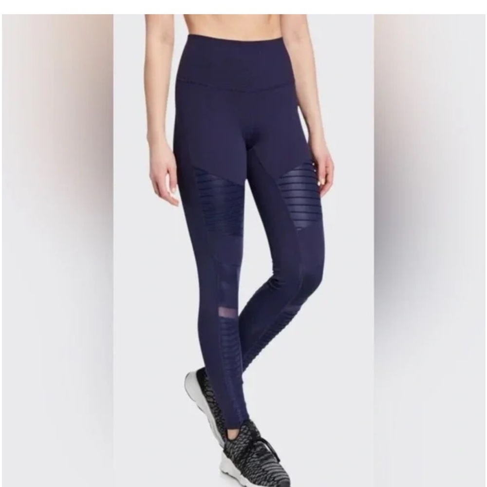Women's Navy High-Waisted Leggings